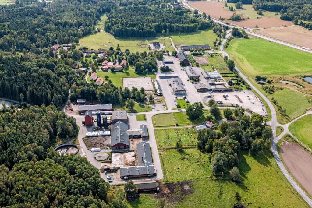 Drönarbild av Kvinnersta.